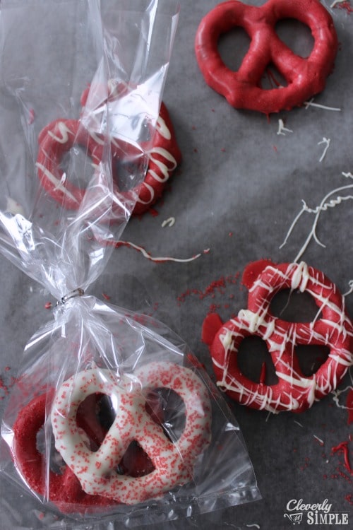 Chocolate Covered Pretzels for Valentines Day