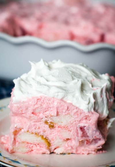 fresh strawberry dessert recipe made with angel food cake