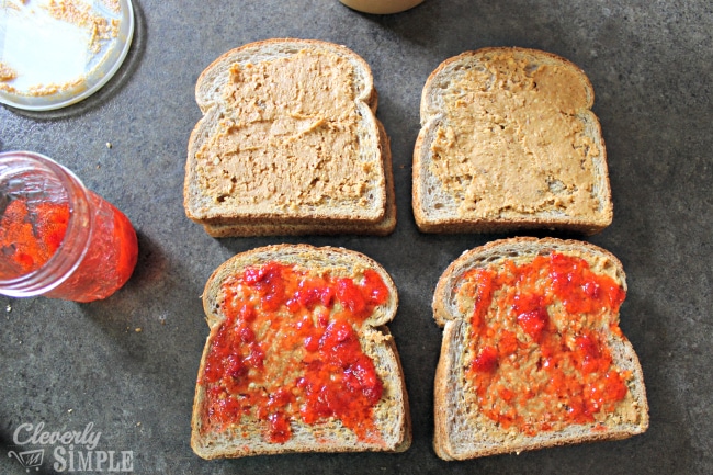 How to make a peanut butter and jelly sandwich