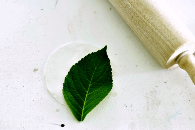 Making a leaf craft