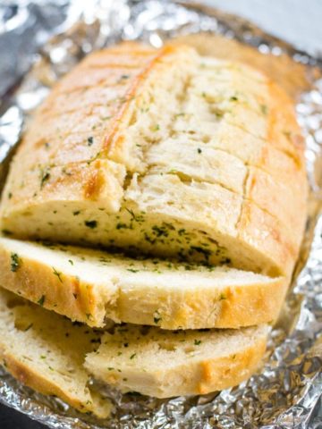 sliced garlic bread