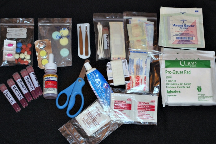 homemade first aid kit supplies