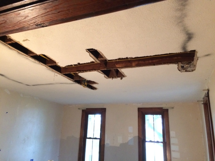 farmhouse-renovation-week-12-ceiling-living-room