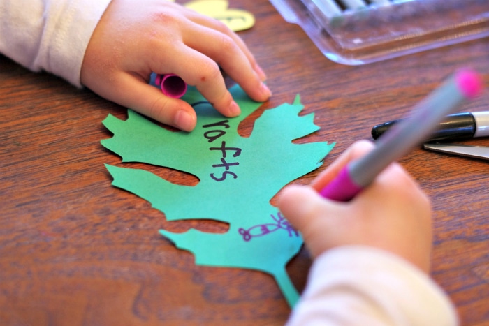 homemade-thankful-tree-craft-for-kids-5a