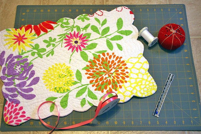 DIY-Organizer-Made-From-placemat