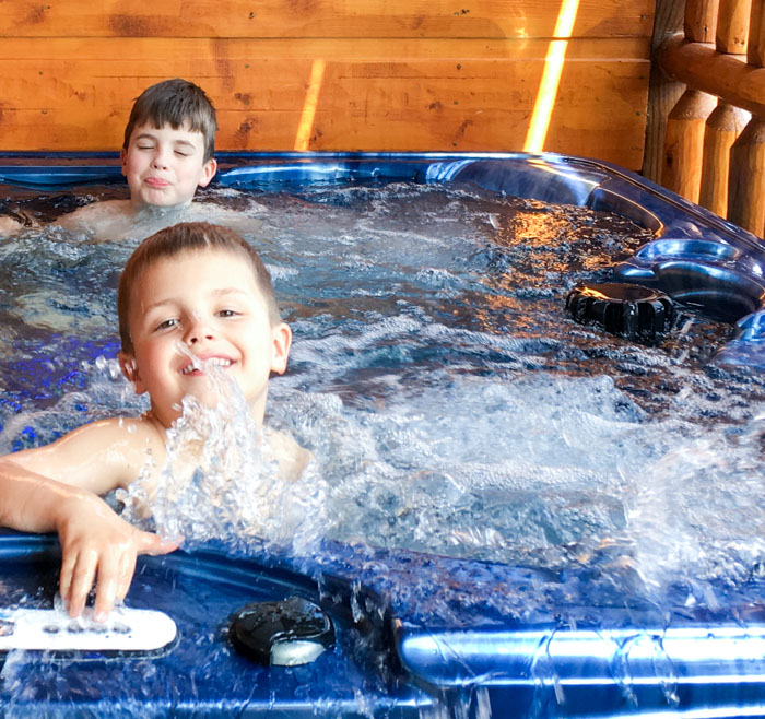 Gatlinburg Falls Resort Hot Tub Cypress Lodge