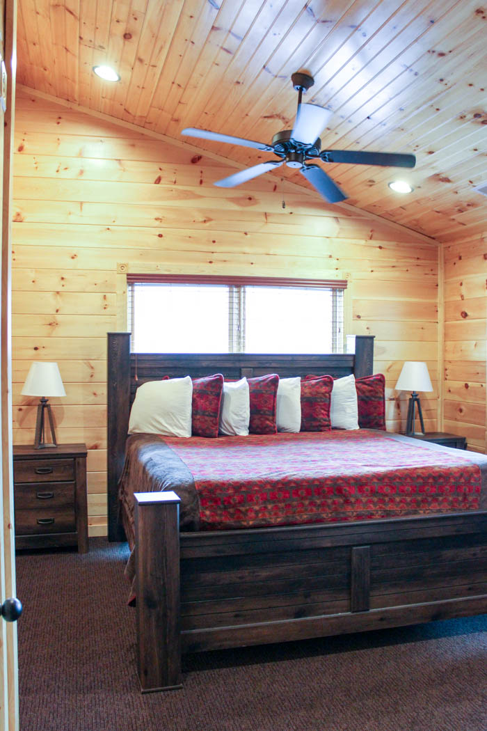 Gatlinburg Falls Resort Cypress Lodge Bedroom