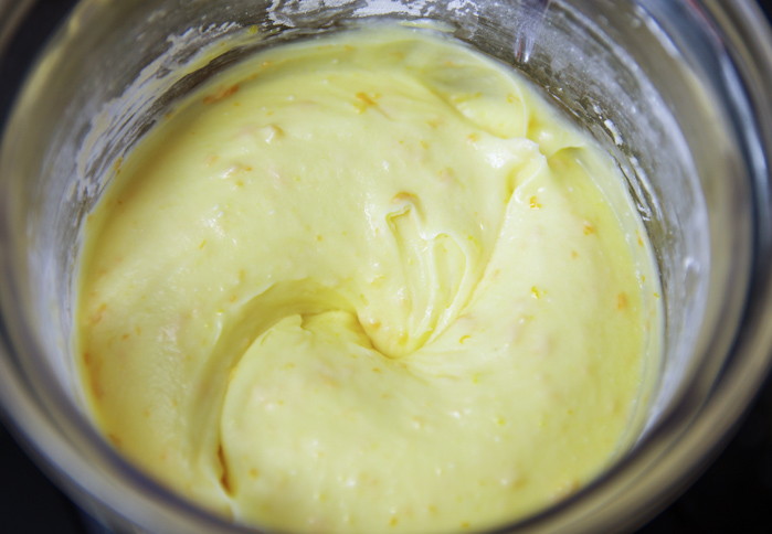 how to make orange frosting by blending ingredients