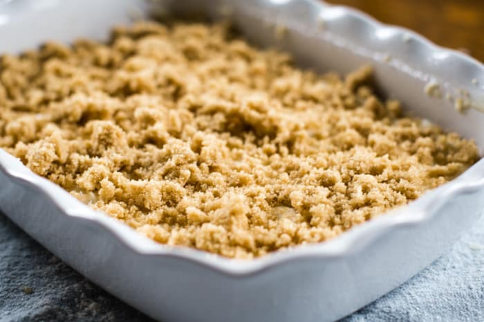 brown sugar topping on easy coffee cake