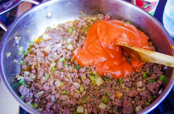 sauce for venison tamale pie in pan