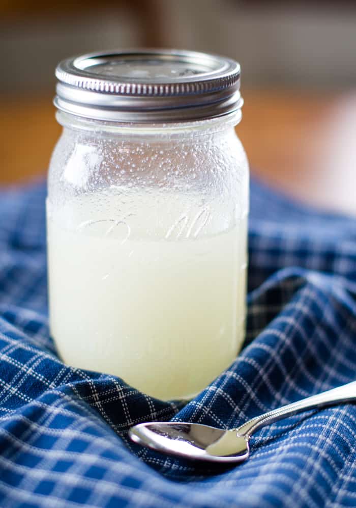 vinegar and oil dressing in jar