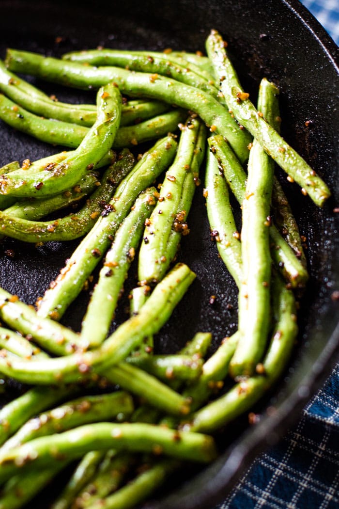 sauteed green beans in skillet