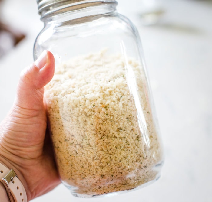 bread crumbs in mason jar to freeze and store