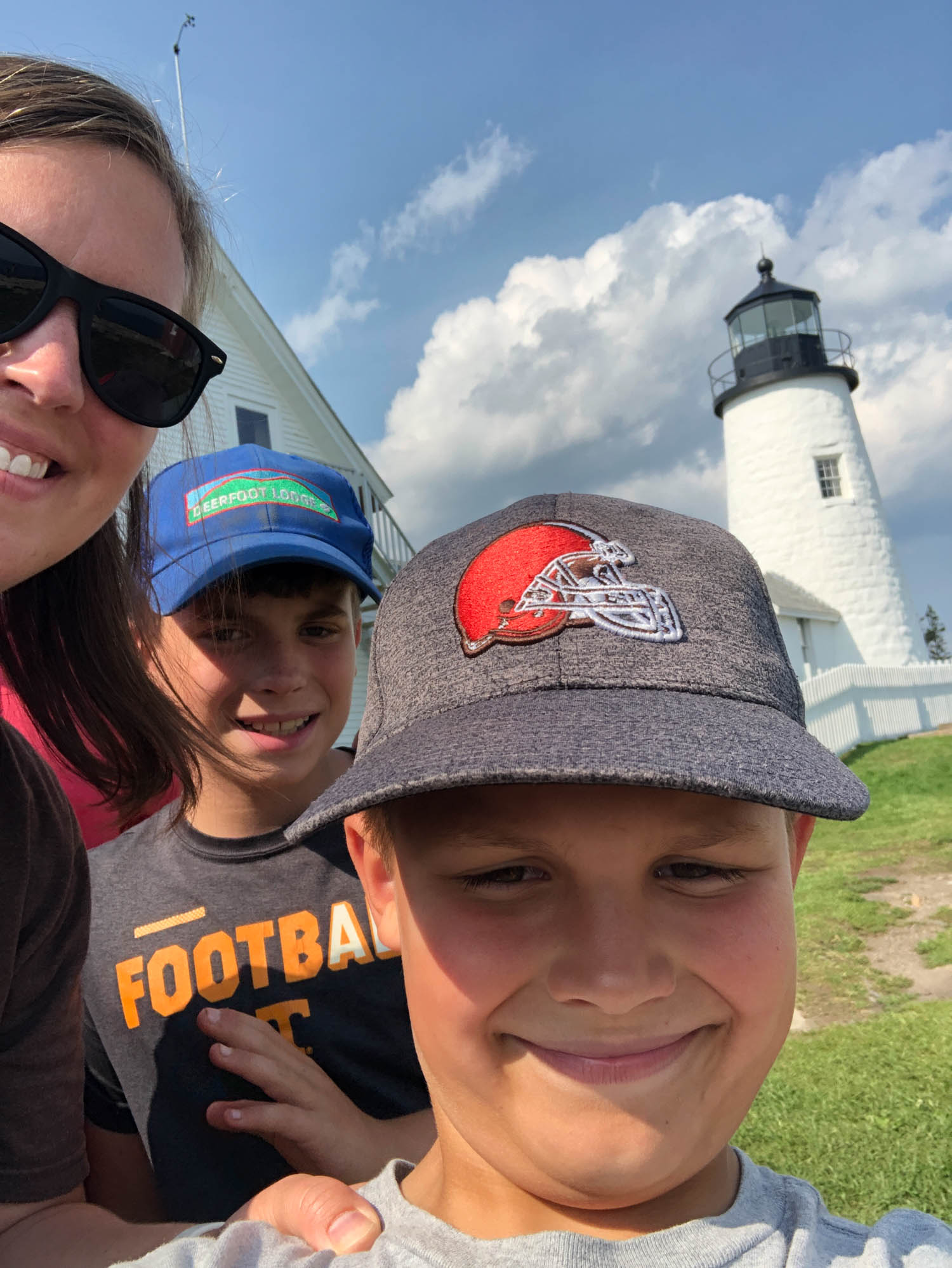family at lighthouse