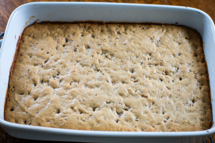 bottom layer of date bars in baking dish